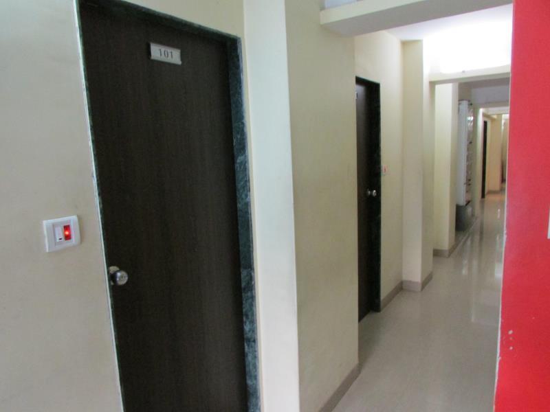 Oyo 49867 Hotel Kalpana Residency 孟买 外观 照片