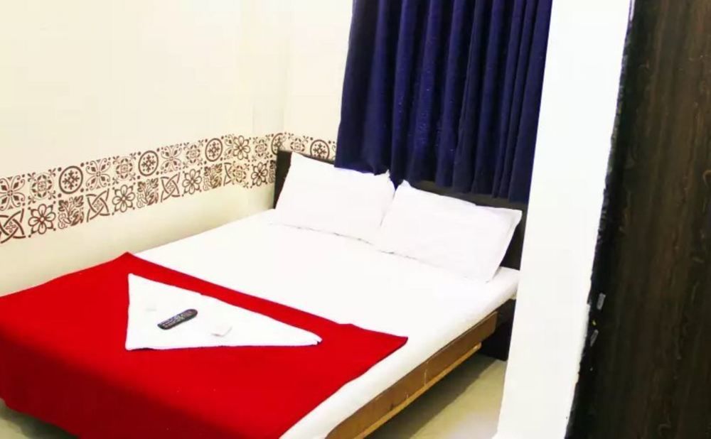Oyo 49867 Hotel Kalpana Residency 孟买 外观 照片