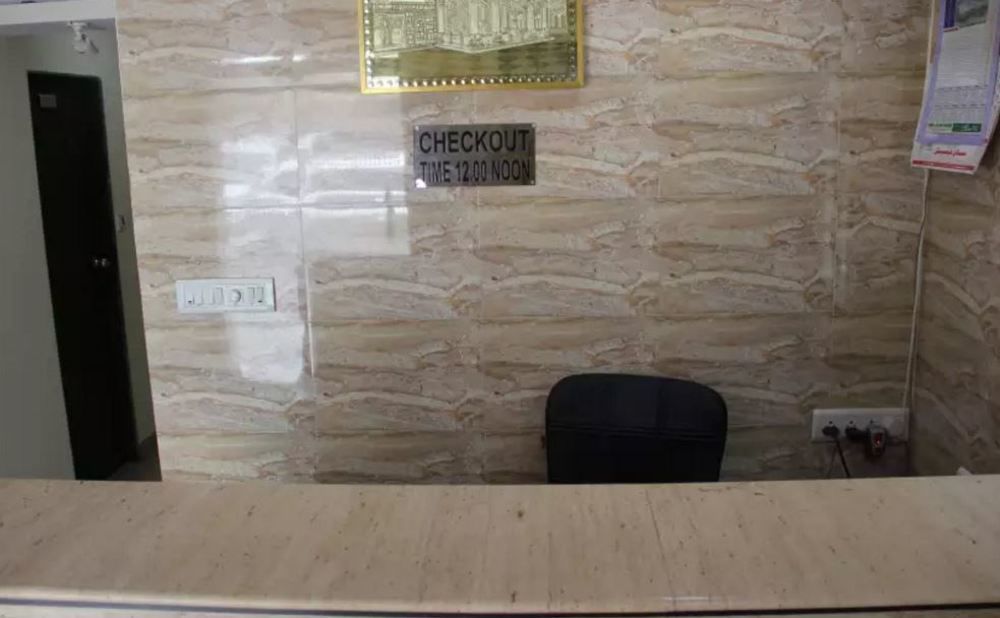 Oyo 49867 Hotel Kalpana Residency 孟买 外观 照片